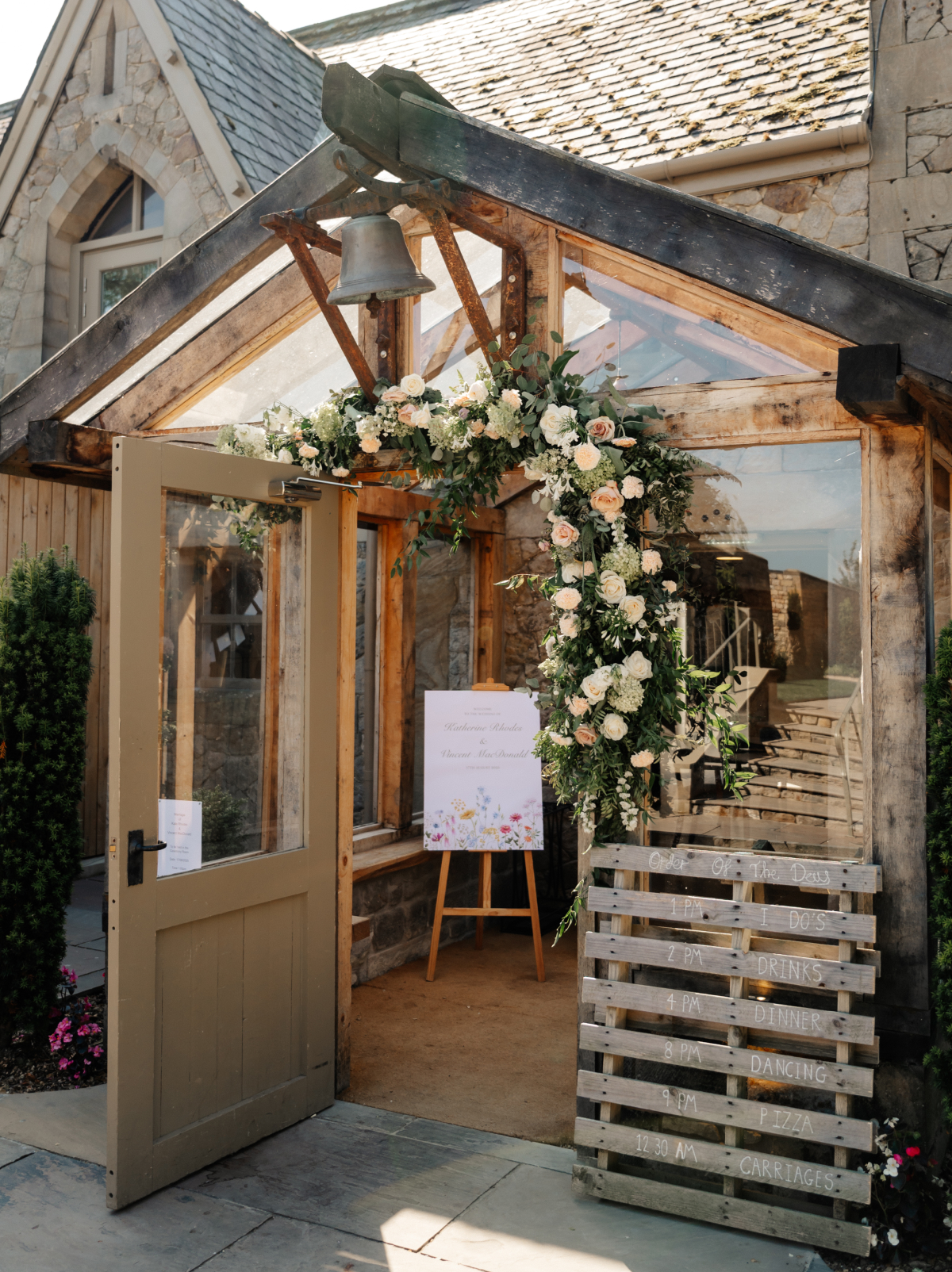 K&V – Entrance Doorway